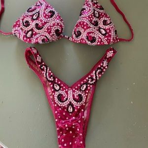 Figure NPC competition suit